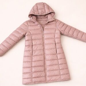 TNA (Aritzia) Little Puff Long Lightweight Hooded Puffer Coat in Dusty Pink